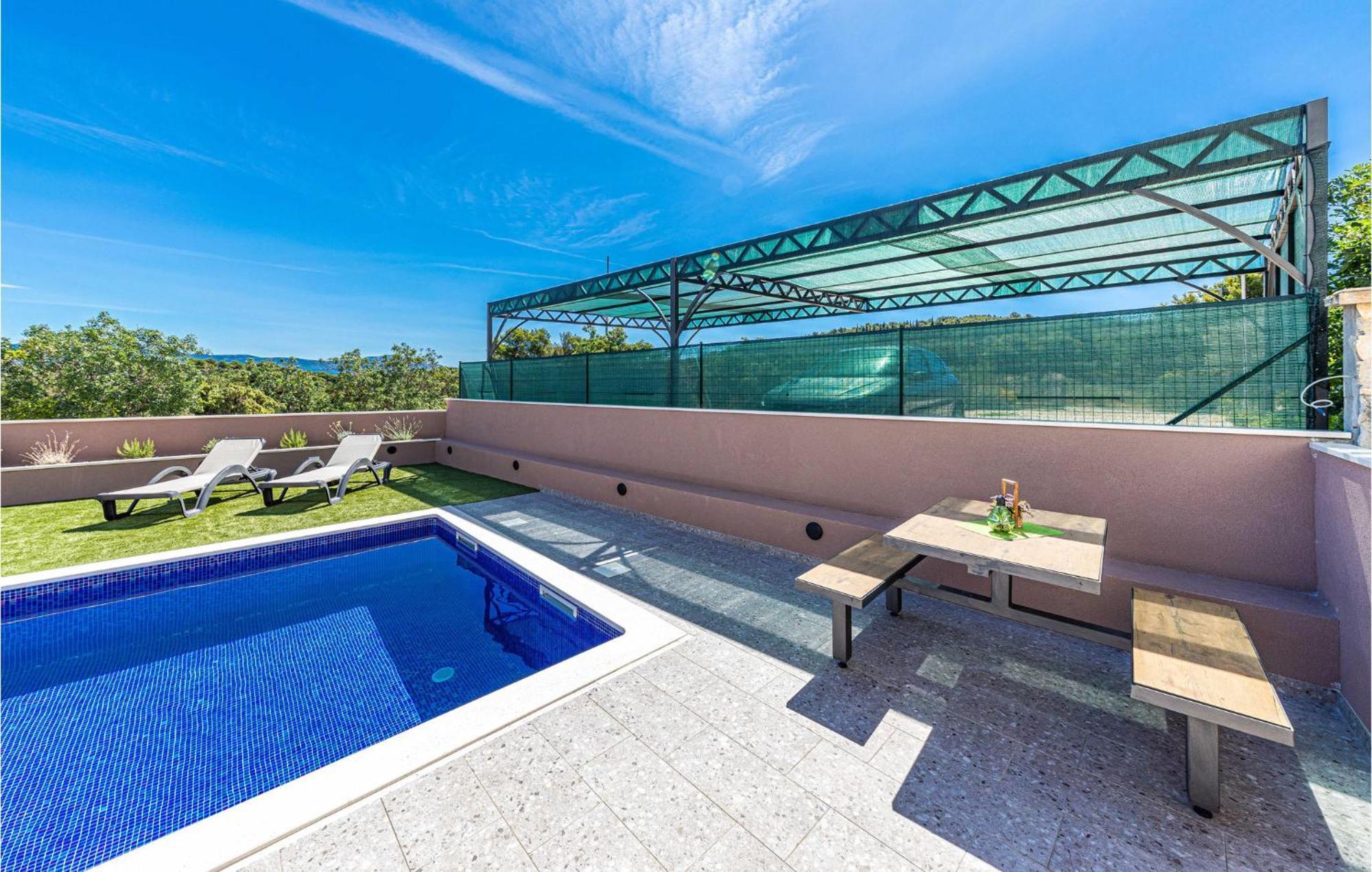 Amazing Apartment In Saldun With Wifi Trogir Exteriör bild