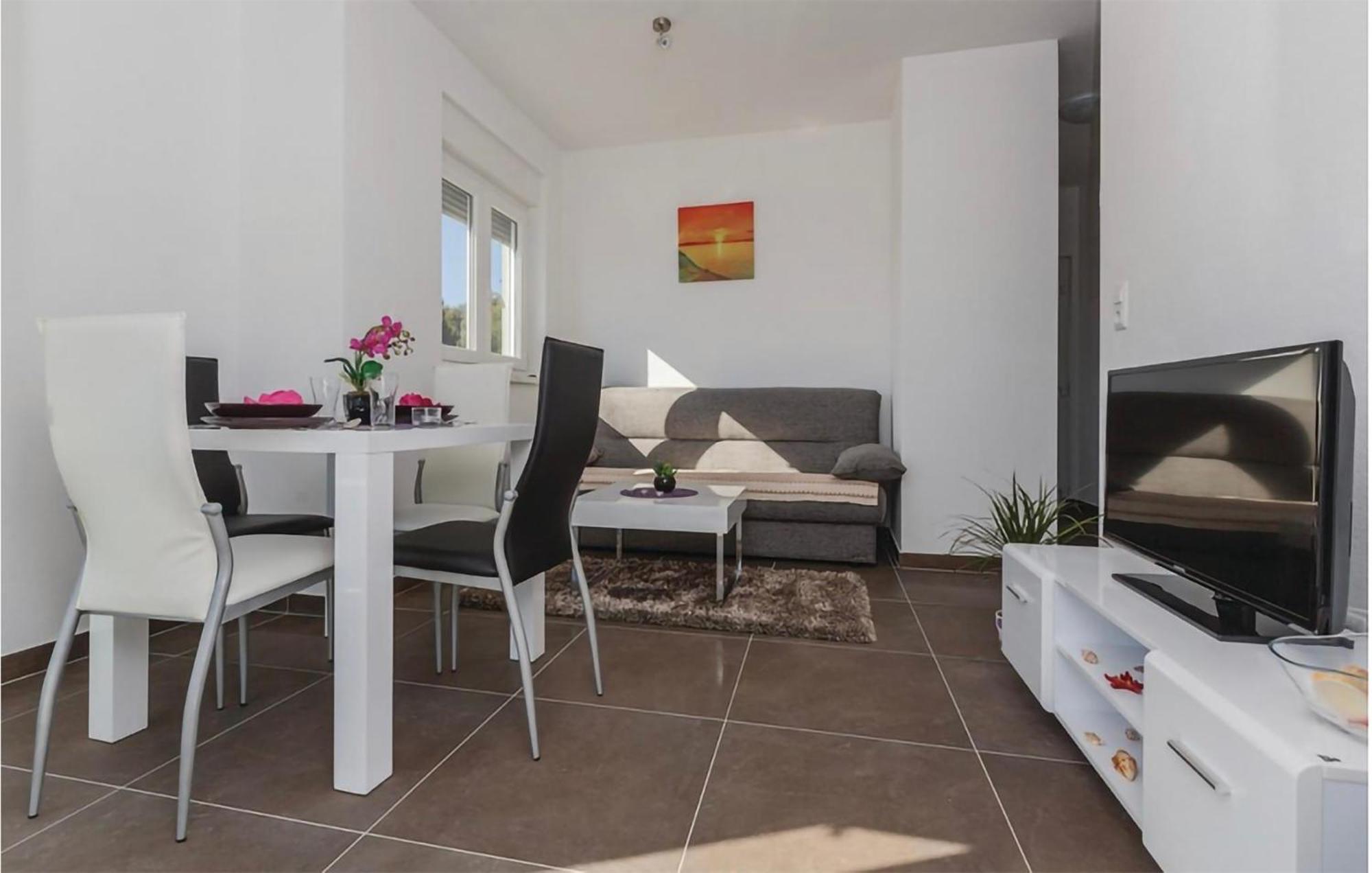 Amazing Apartment In Saldun With Wifi Trogir Exteriör bild
